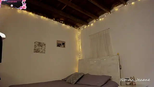 Norma-Jeaane online show from 03/20/25, 04:20