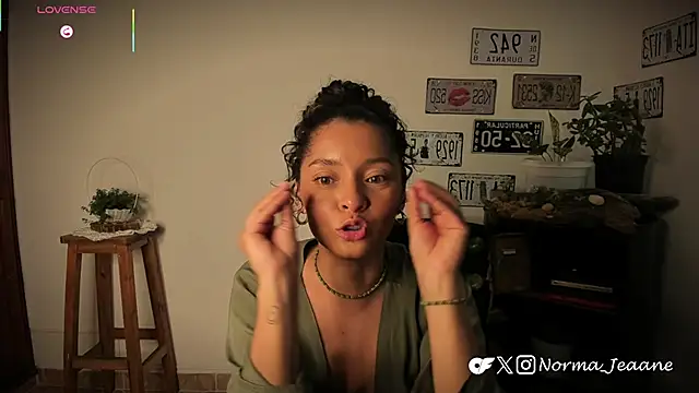 Snapshot of Norma-Jeaane chatting on 04/16/26, 09:50 Norma-Jeaane online show from 04/16/26, 09:50