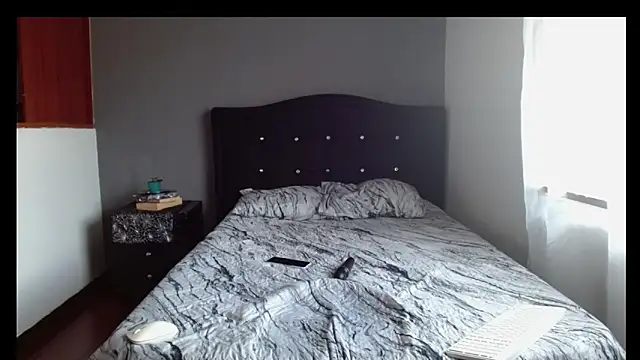 Emilia 1995 online show from 03/20/26, 04:56