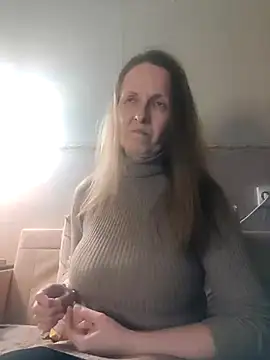 Evelina cute online show from 12/05/24, 08:11