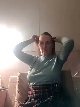 Evelina cute online show from 01/10/25, 10:46