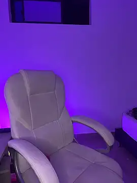 Snapshot of nyna_1 chatting on 04/02/26, 01:58 nyna 1 online show from 04/02/26, 01:58