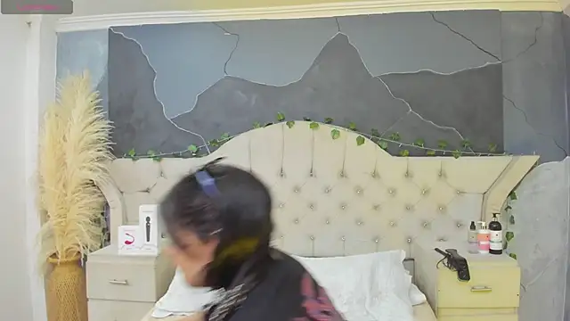 Snapshot of AmberGreyy_ chatting on 01/06/26, 05:16 AmberGreyy online show from 01/06/26, 05:16