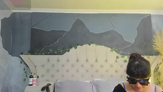 Snapshot of AmberGreyy_ chatting on 01/09/26, 05:15 AmberGreyy online show from 01/09/26, 05:15