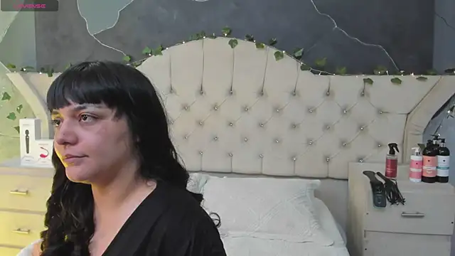 Snapshot of AmberGreyy_ chatting on 01/17/26, 01:49 AmberGreyy online show from 01/17/26, 01:49