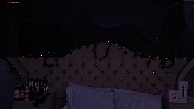 Snapshot of AmberGreyy_ chatting on 03/01/26, 01:35 AmberGreyy online show from 03/01/26, 01:35