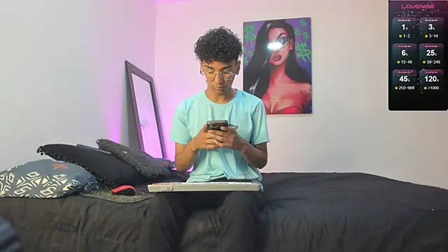 harrytwink18 online show from 02/28/25, 03:04