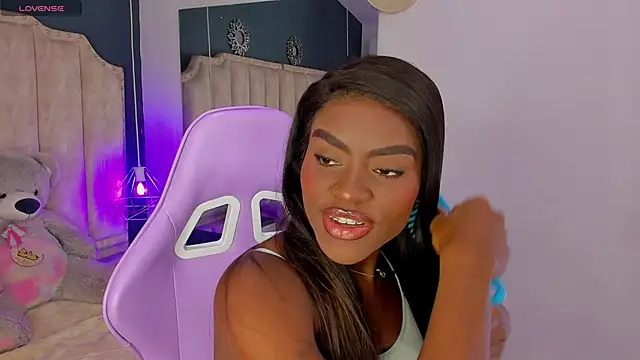 IsabellaBromsS online show from 01/20/25, 09:32