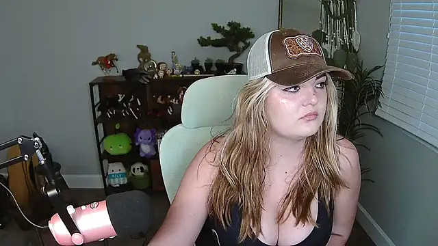 Snapshot of rodeobrii chatting on 03/08/26, 11:30 rodeobrii online show from 03/08/26, 11:30