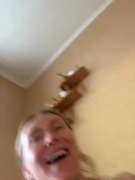 Snapshot of LovenseLush chatting on 01/14/26, 07:47 LovenseLush online show from 01/14/26, 07:47