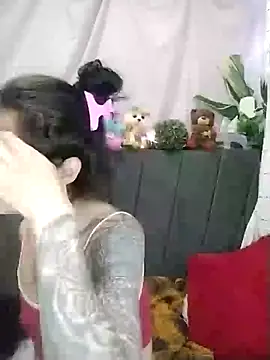 Snapshot of Devilnia9 chatting on 02/14/25, 03:00 Devilnia9 online show from 02/14/25, 03:00