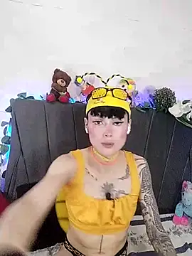 Snapshot of Devilnia9 chatting on 03/22/25, 06:47 Devilnia9 online show from 03/22/25, 06:47