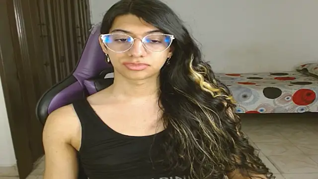 engielphoenis14 online show from 09/26/25, 09:30