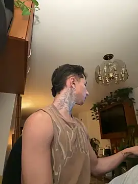 Snapshot of ArchiGoldd chatting on 09/23/25, 01:30 ArchiGoldd online show from 09/23/25, 01:30