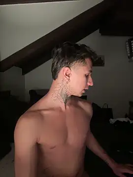 Snapshot of ArchiGoldd chatting on 02/08/26, 11:41 ArchiGoldd online show from 02/08/26, 11:41