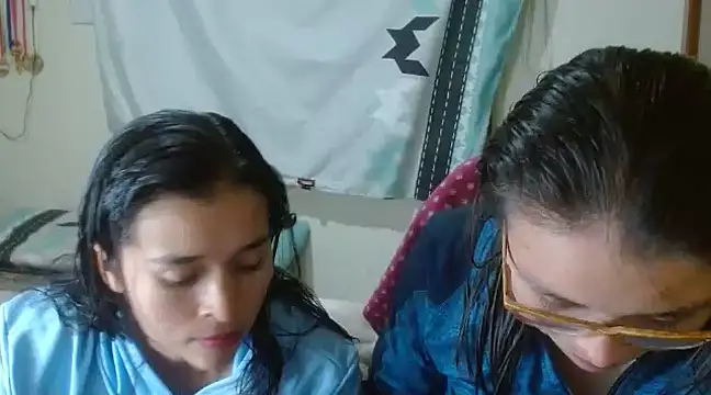 Snapshot of clayre_and_jill chatting on 01/17/25, 03:01 clayre and jill online show from 01/17/25, 03:01