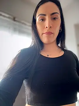 Snapshot of alessandra-a chatting on 06/03/26, 02:55 alessandra-a online show from 06/03/26, 02:55
