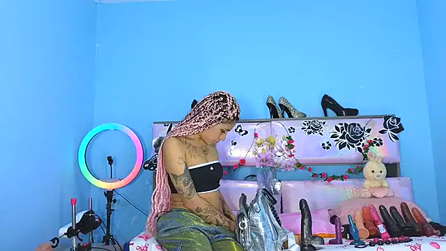 Snapshot of gabbiefoxthx chatting on 01/19/25, 01:21 gabbiefoxthx online show from 01/19/25, 01:21