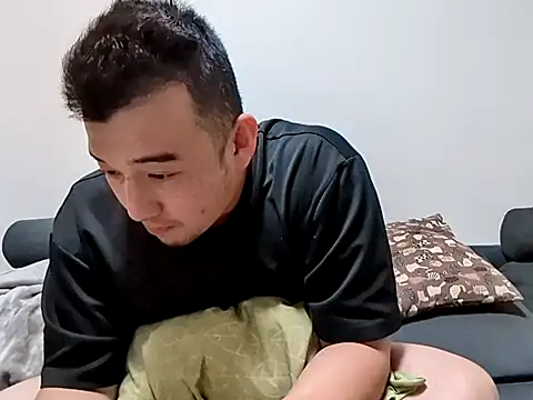 KOUHEY2023 online show from 12/15/25, 12:20