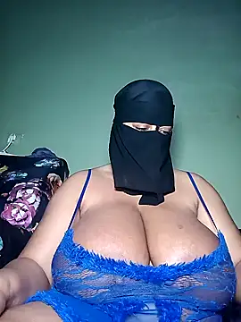 Snapshot of Loly_mor chatting on 01/11/25, 08:11 Loly mor online show from 01/11/25, 08:11