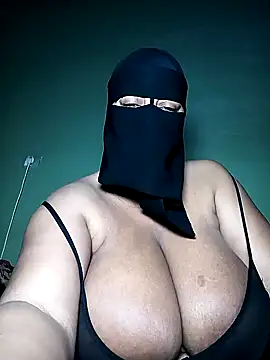 Snapshot of Loly_mor chatting on 01/23/25, 05:24 Loly mor online show from 01/23/25, 05:24