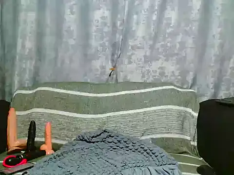 Snapshot of VANESAAMBER23 chatting on 12/22/25, 09:01 VANESAAMBER23 online show from 12/22/25, 09:01