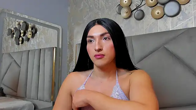 Snapshot of TomLondon_ chatting on 01/20/25, 02:36 TomLondon  online show from 01/20/25, 02:36