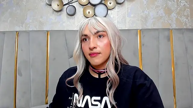 Snapshot of TomLondon_ chatting on 01/29/25, 06:07 TomLondon  online show from 01/29/25, 06:07