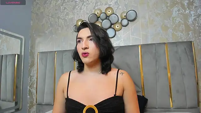 Snapshot of TomLondon_ chatting on 02/28/25, 11:36 TomLondon  online show from 02/28/25, 11:36