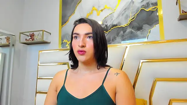 Snapshot of TomLondon_ chatting on 03/02/25, 11:39 TomLondon  online show from 03/02/25, 11:39