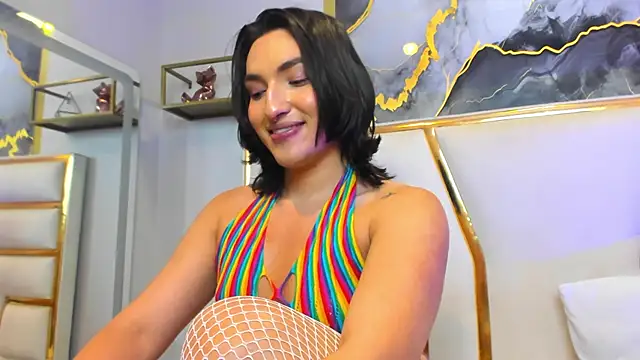 Snapshot of TomLondon_ chatting on 03/14/25, 05:57 TomLondon  online show from 03/14/25, 05:57