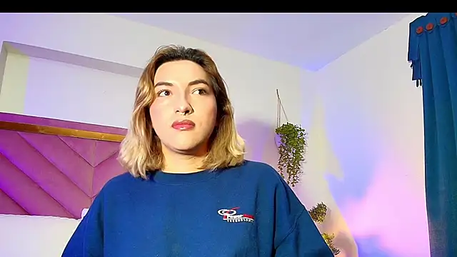 Snapshot of TomLondon_ chatting on 09/26/25, 11:36 TomLondon  online show from 09/26/25, 11:36