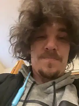 Snapshot of Lilsmokeshow017 chatting on 01/17/25, 08:33 Lilsmokeshow017 online show from 01/17/25, 08:33