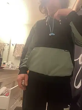 Snapshot of Lilsmokeshow017 chatting on 02/16/25, 09:59 Lilsmokeshow017 online show from 02/16/25, 09:59