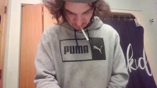 Snapshot of Lilsmokeshow017 chatting on 03/23/25, 08:26 Lilsmokeshow017 online show from 03/23/25, 08:26