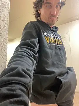 Snapshot of Lilsmokeshow017 chatting on 09/22/25, 07:32 Lilsmokeshow017 online show from 09/22/25, 07:32