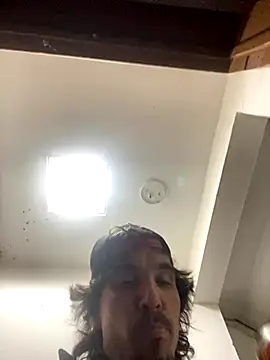 Snapshot of Lilsmokeshow017 chatting on 10/04/25, 10:02 Lilsmokeshow017 online show from 10/04/25, 10:02