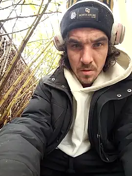 Snapshot of Lilsmokeshow017 chatting on 11/04/25, 04:39 Lilsmokeshow017 online show from 11/04/25, 04:39