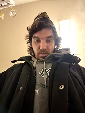 Snapshot of Lilsmokeshow017 chatting on 11/07/25, 02:44 Lilsmokeshow017 online show from 11/07/25, 02:44