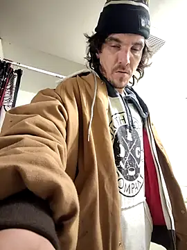 Snapshot of Lilsmokeshow017 chatting on 11/10/25, 12:04 Lilsmokeshow017 online show from 11/10/25, 12:04