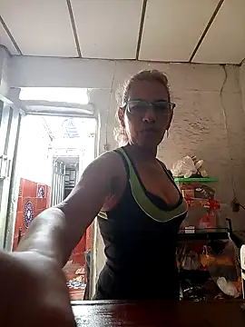 Snapshot of sharit_dana chatting on 01/23/25, 01:56 sharit dana online show from 01/23/25, 01:56