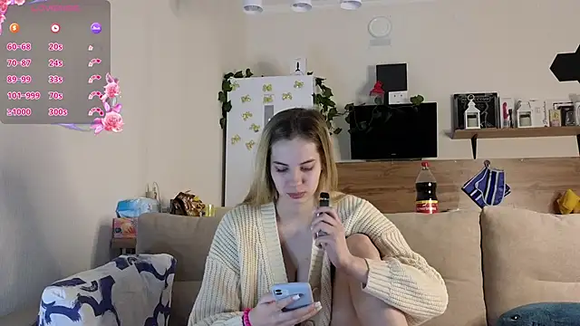 Snapshot of Girl_alone_home chatting on 02/27/25, 03:47 Girl alone home online show from 02/27/25, 03:47