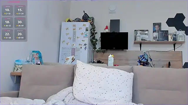 Girl alone home online show from 04/12/26, 02:55