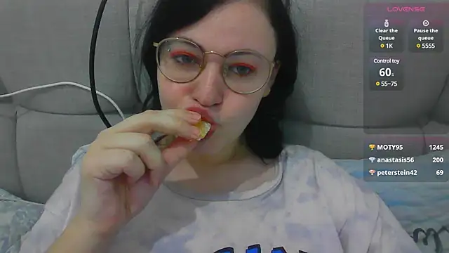 German Eva online show from 01/19/25, 02:49