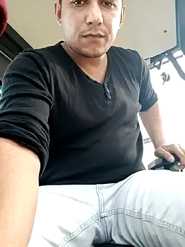 Snapshot of Adana1994 chatting on 12/27/24, 07:18 Adana1994 online show from 12/27/24, 07:18