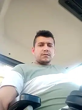 Snapshot of Adana1994 chatting on 12/30/24, 12:31 Adana1994 online show from 12/30/24, 12:31