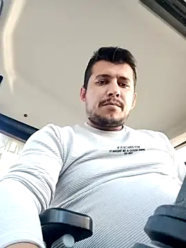 Snapshot of Adana1994 chatting on 01/20/25, 11:02 Adana1994 online show from 01/20/25, 11:02