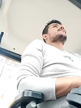 Snapshot of Adana1994 chatting on 01/22/25, 06:42 Adana1994 online show from 01/22/25, 06:42