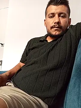 Snapshot of Adana1994 chatting on 09/12/25, 10:15 Adana1994 online show from 09/12/25, 10:15