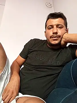 Snapshot of Adana1994 chatting on 09/27/25, 10:09 Adana1994 online show from 09/27/25, 10:09